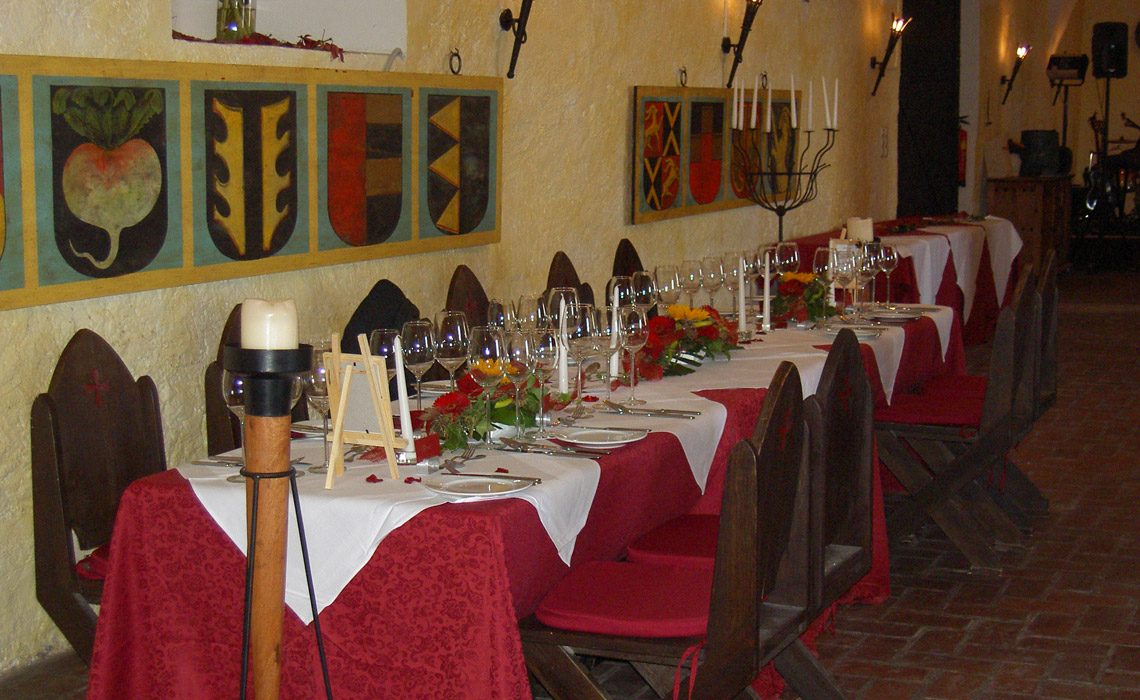 castle hall, knights dinner, Salzburg, fortress Hohensalzburg